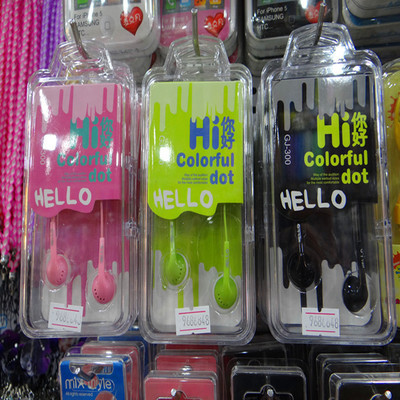 專業(yè)耳機(jī)廠家直銷，面條線魔音耳機(jī)火爆熱銷中